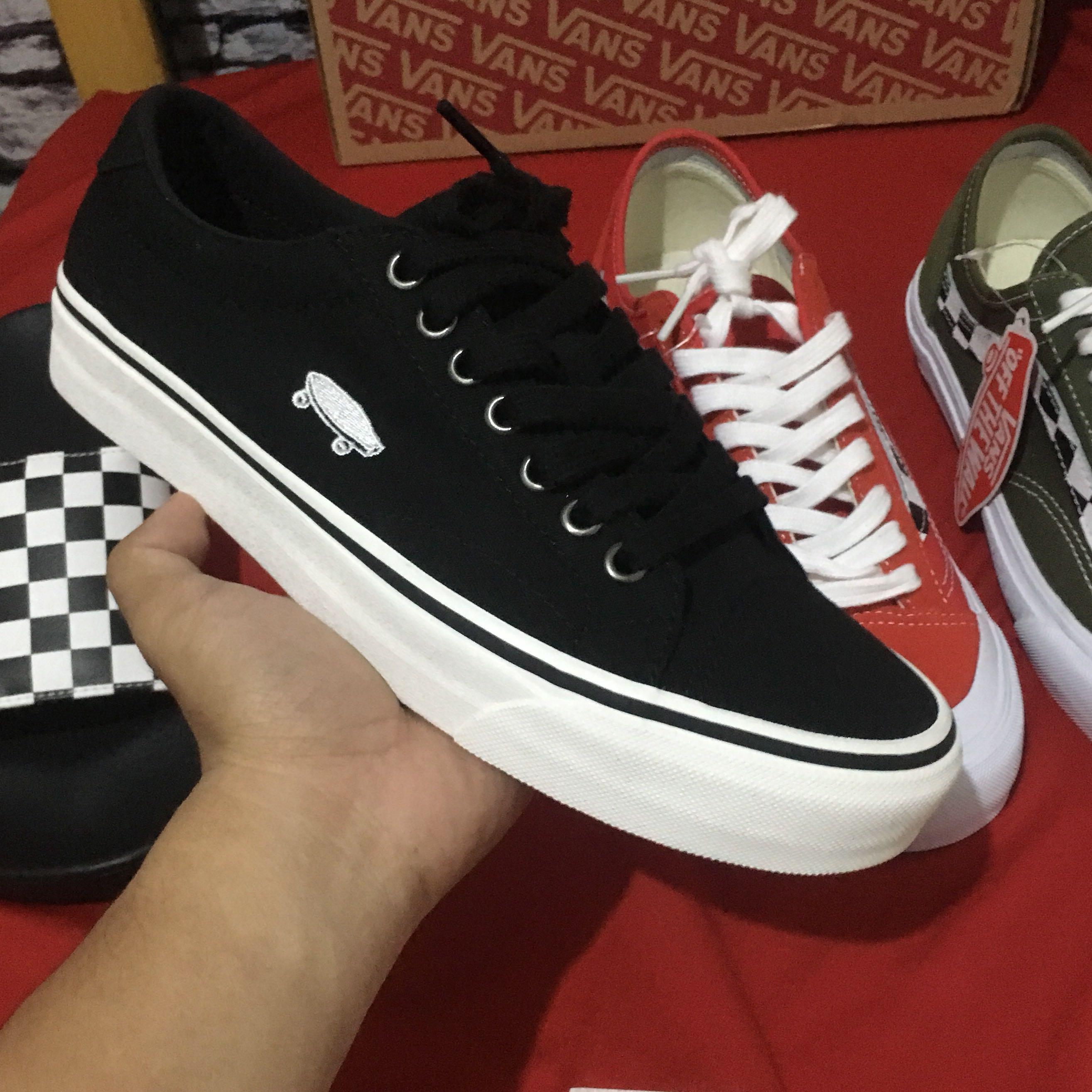 vans court icon shoes