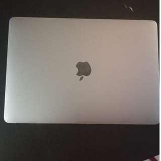 Macbook Pro 13 inch Touchbar (Max Spec: 16 Gb Ram, 512 GB SS-Drive storage, Core i7)