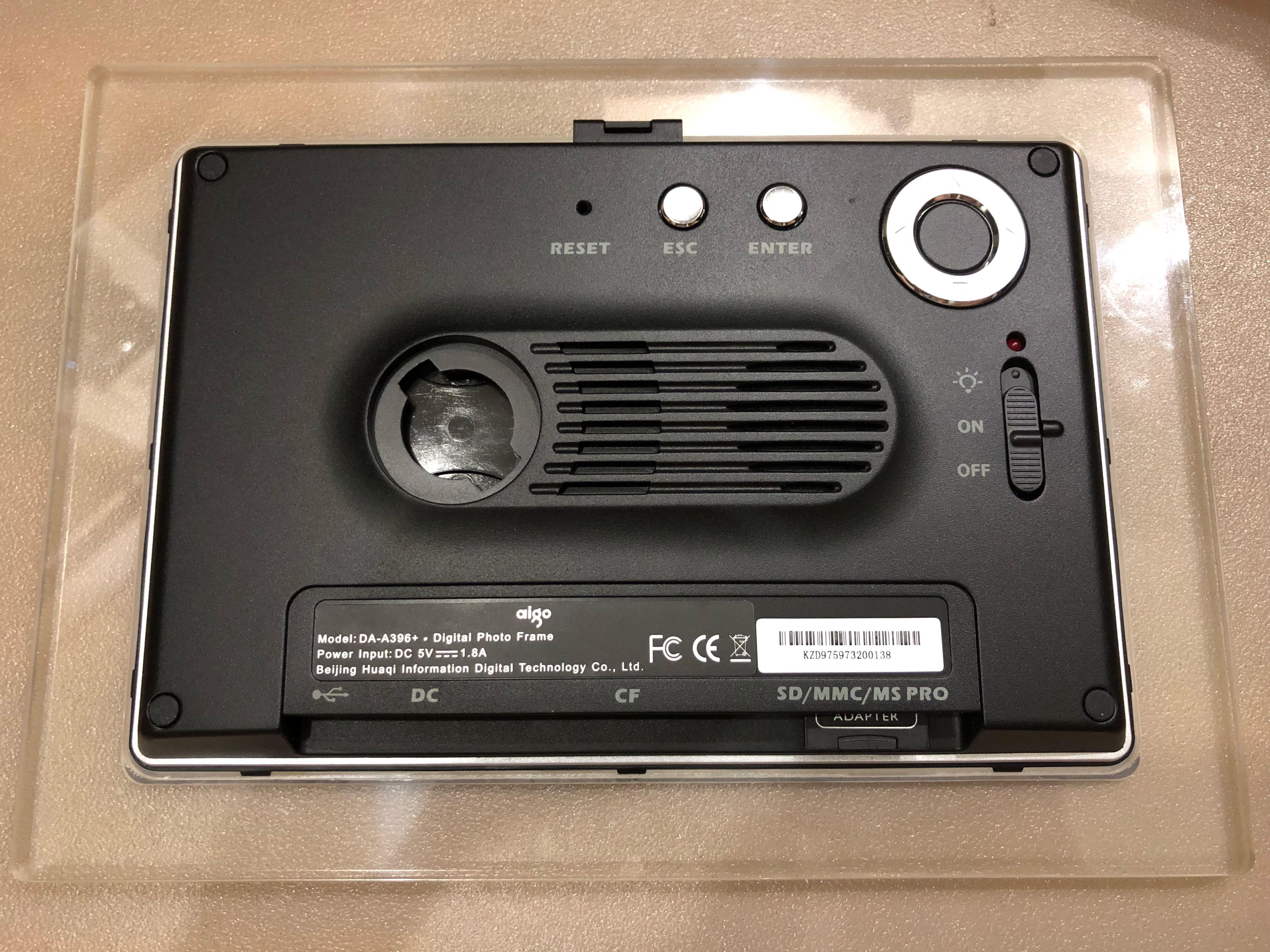 aigo 7.0” Multinedia Digital Photo Frame, Furniture & Home Living, Home