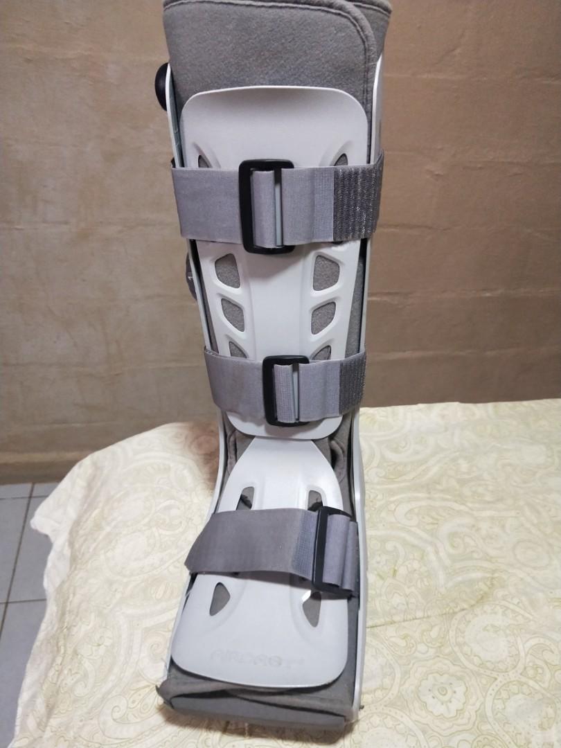Aircast AirSelect Standard Walker Boot, Health & Nutrition, Assistive
