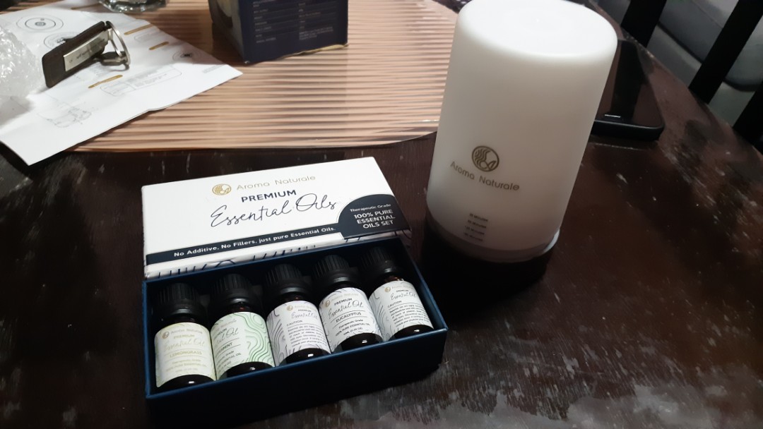 Aroma Naturale Essential Oil Diffuser Everything Else Others On Carousell