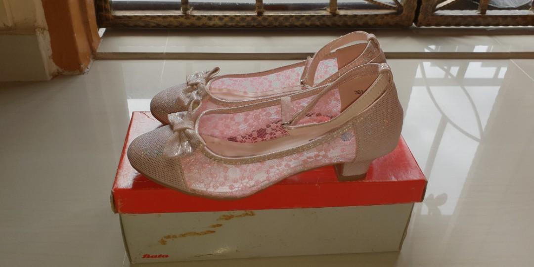 girls heeled shoes size 2