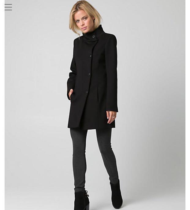 Brand new Le Chateau Wool coat Women s Fashion Clothes on Carousell