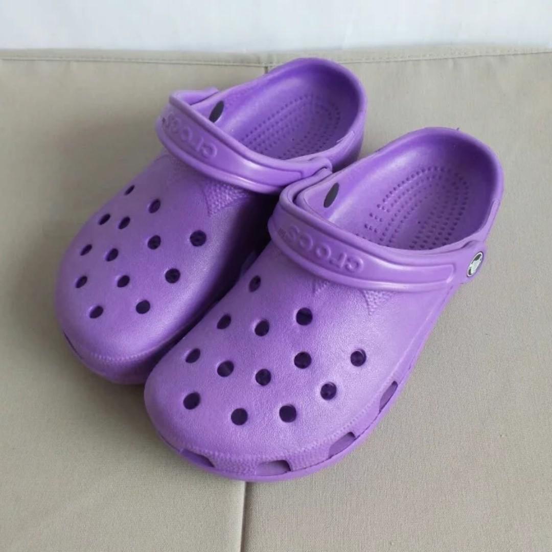 lavender crocs near me