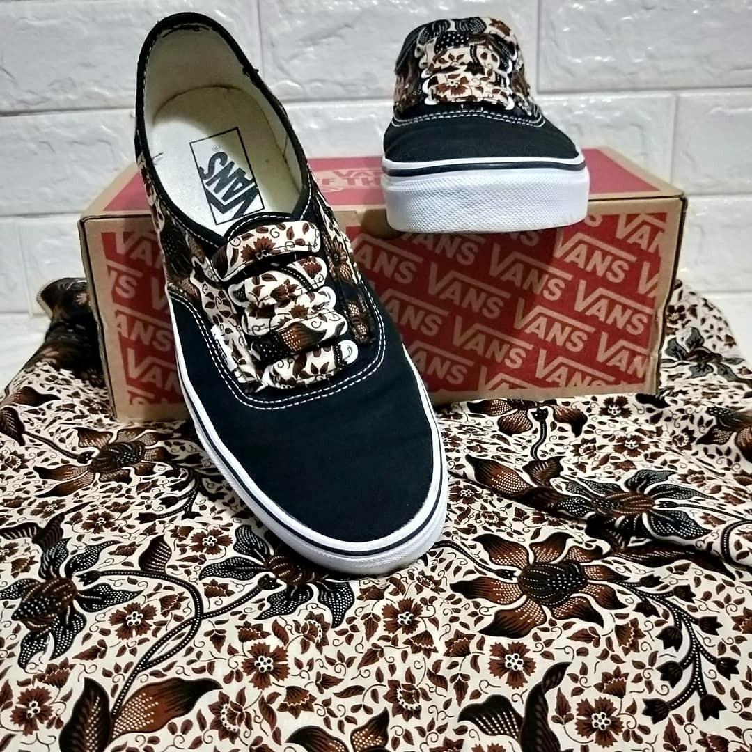 Customised Vans. Men s Fashion Footwear Sneakers on Carousell