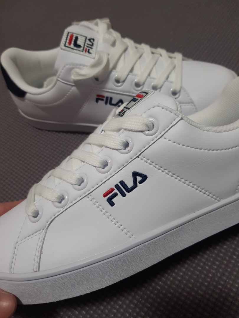 Fila sneaker court clearance