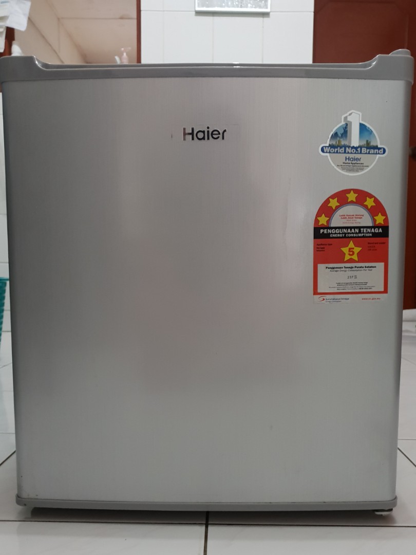 Réfrigérateur mini bar Haier HR-80VNBS - 50L