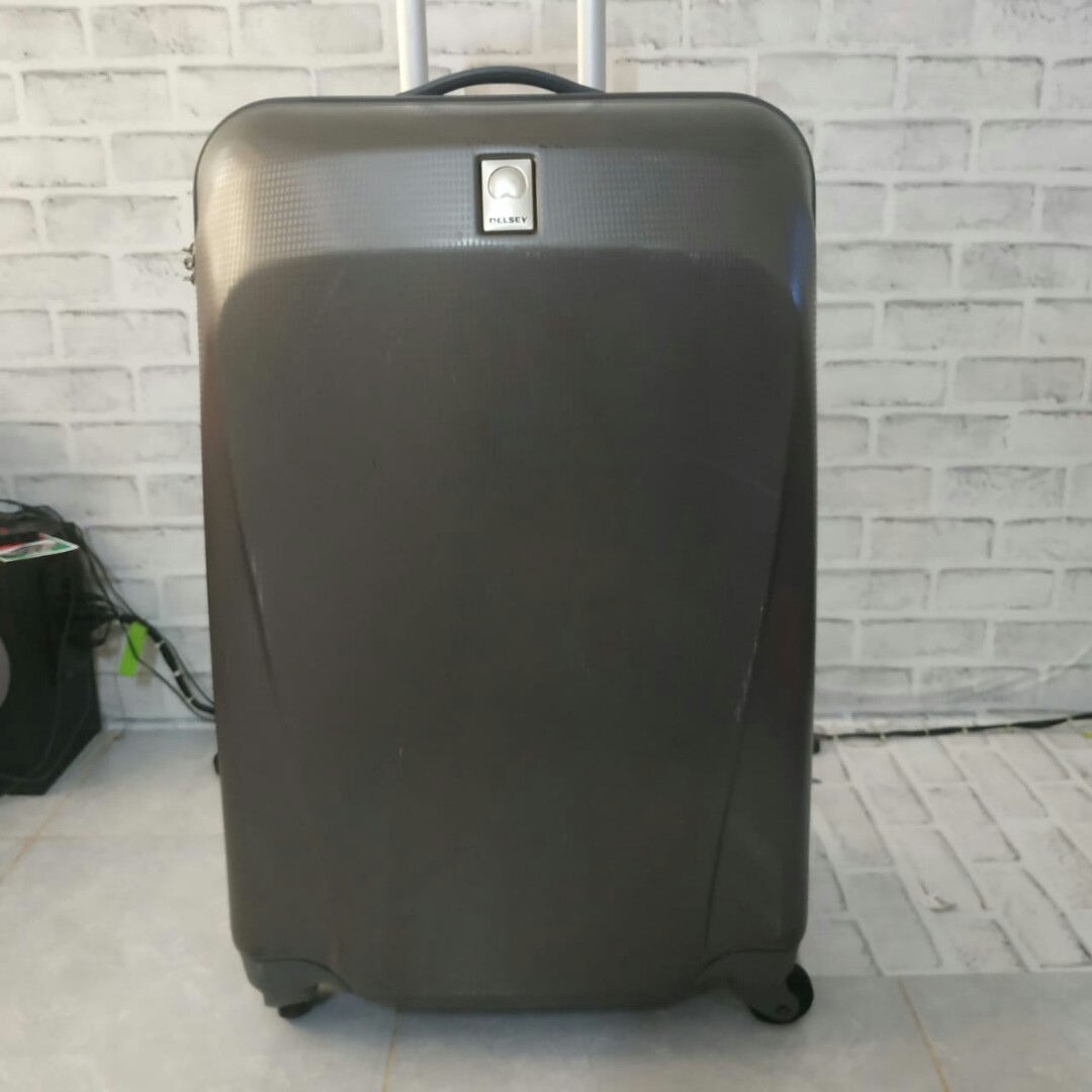 Delsey 24 inch hot sale