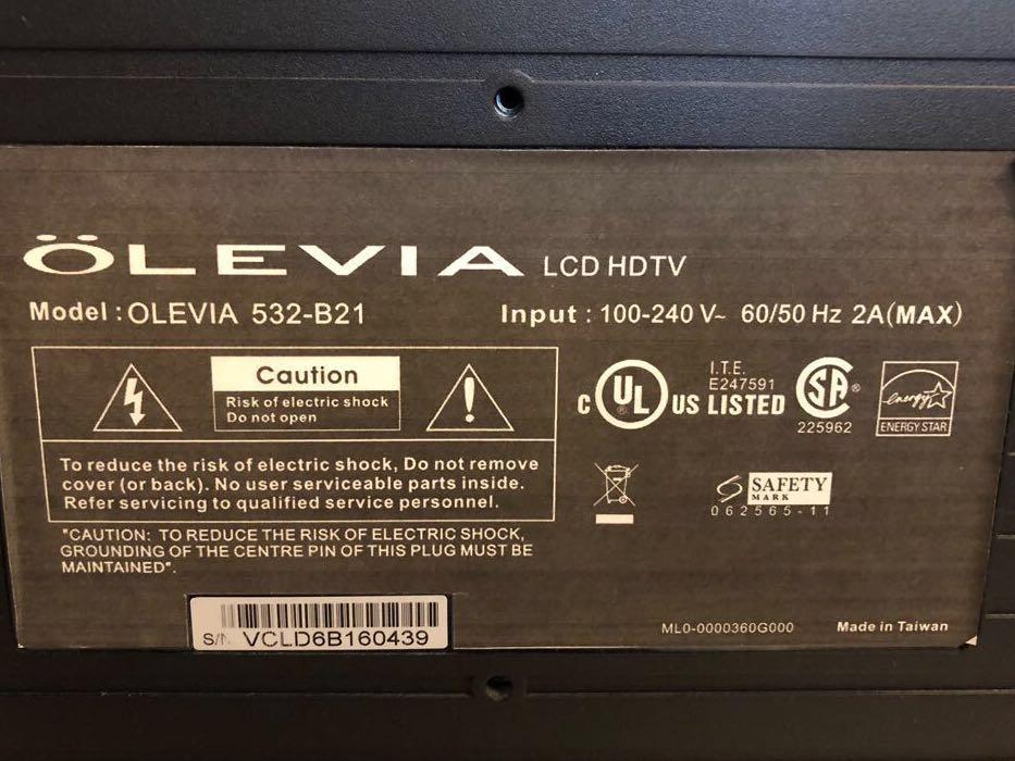 Olevia 32 inch LCD TV Great Condition, TV & Home Appliances, TV