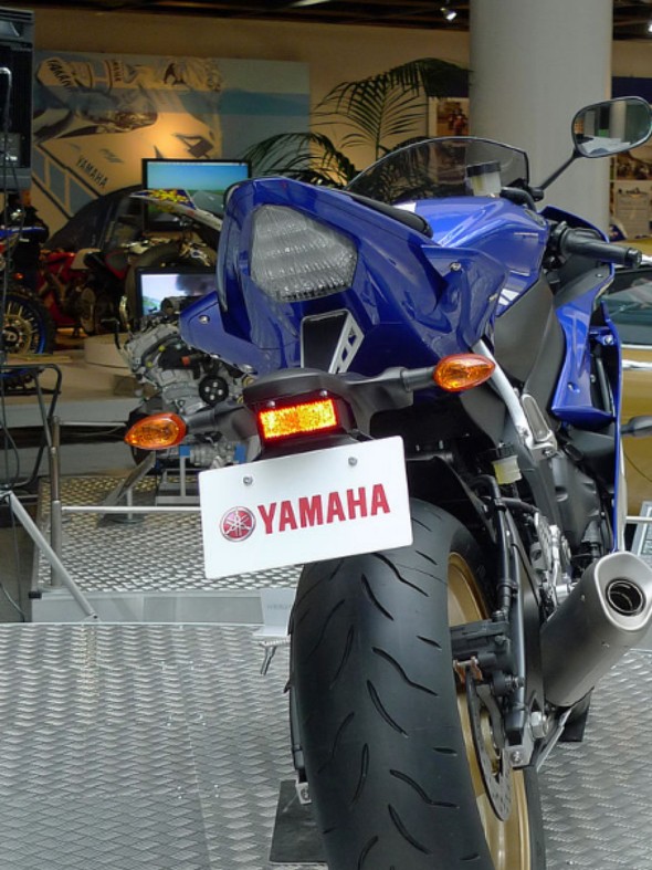 Yamaha r6 tail shop tidy