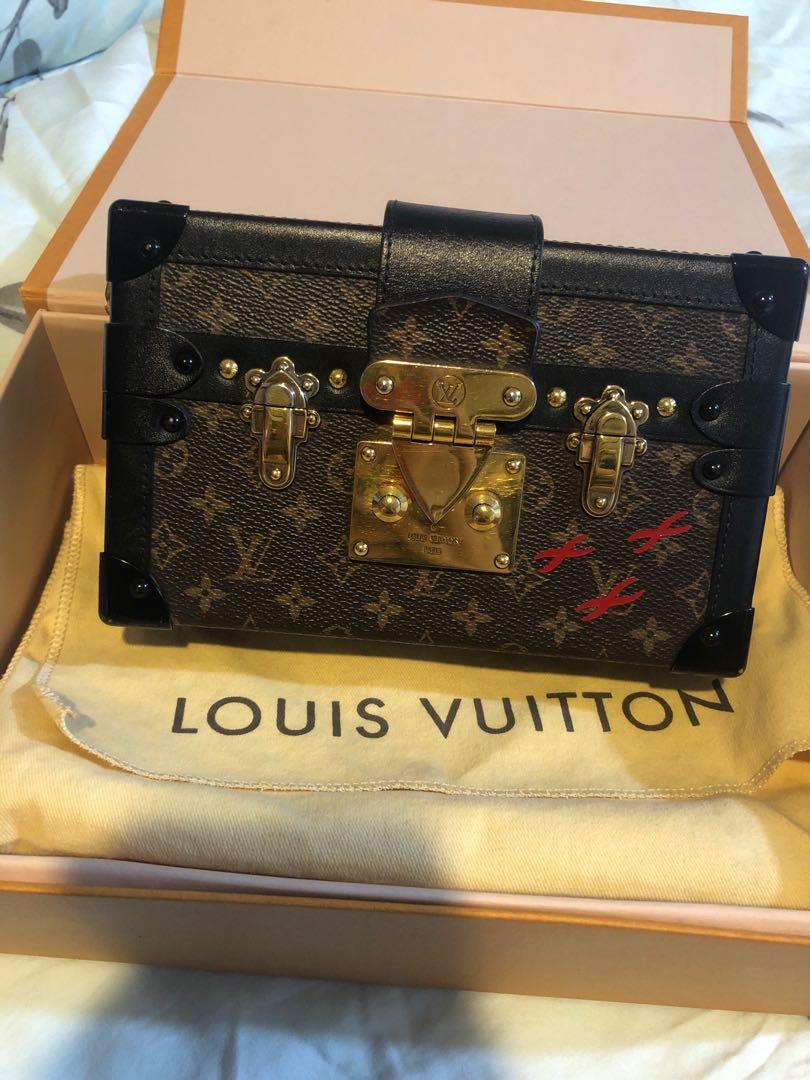 Petite Malle Louis Vuitton (Category: Luxury Bags & Wallets) located in Pasig City. Submitted by ohlalara (Listing ID 210592774, Image 1). Description: Still nego Money back if proven fake :) .