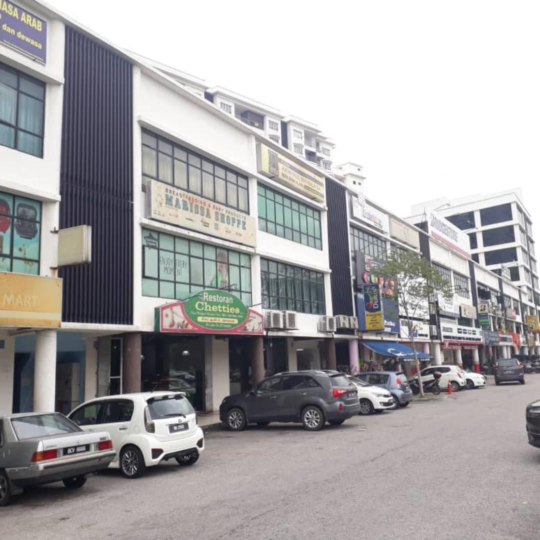 Pusat Perdagangan Suri Puteri, Seksyen 20, Shah Alam, Office Facing