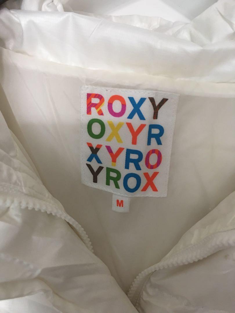 Roxy羽絨 （分類：外套及戶外衣服）位於 Hong Kong。 由 cozy008 提交（商品編號 210576910，圖片 4）。簡介： Size M。