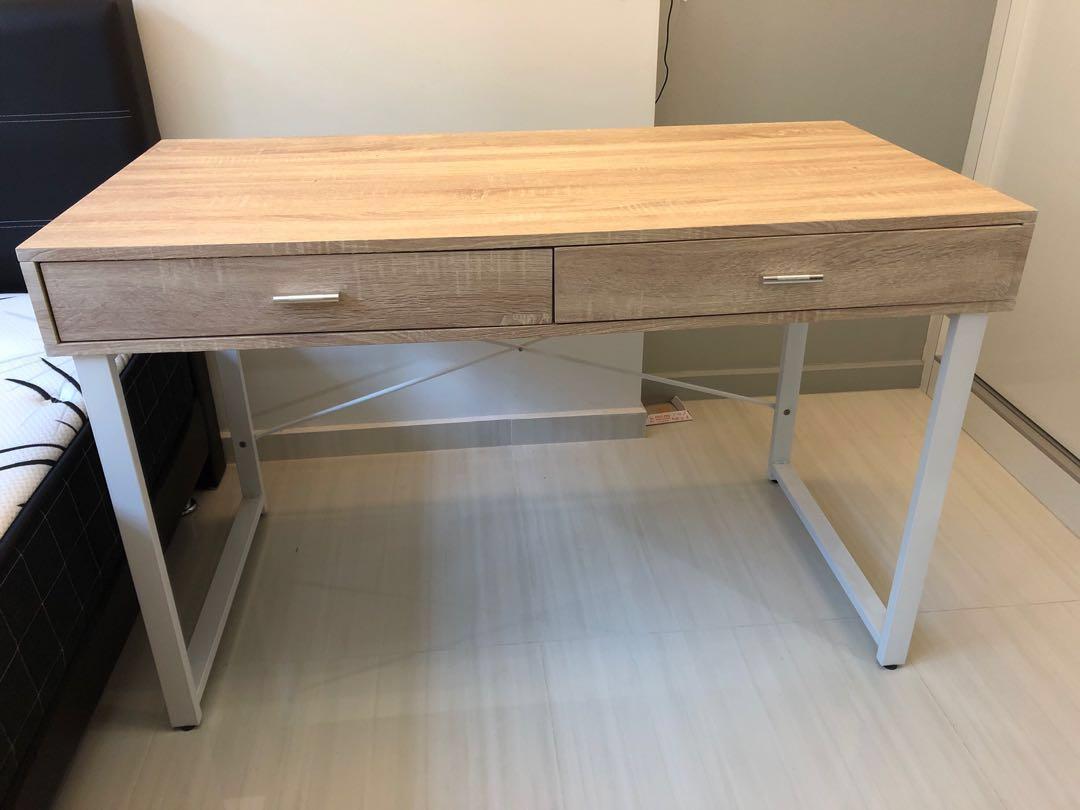 Vhive study table cheap