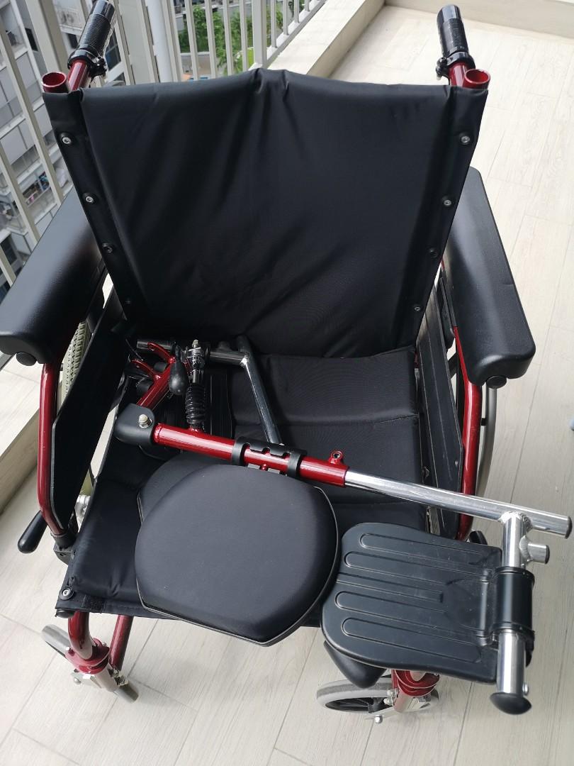 Wheelchair with leg rest 轮椅（含腿架）, Health & Nutrition, Assistive