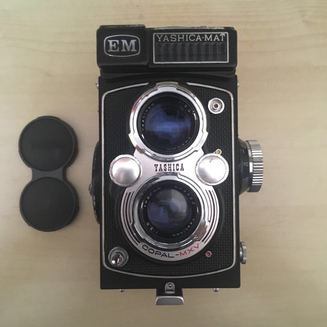 yashica mat em value