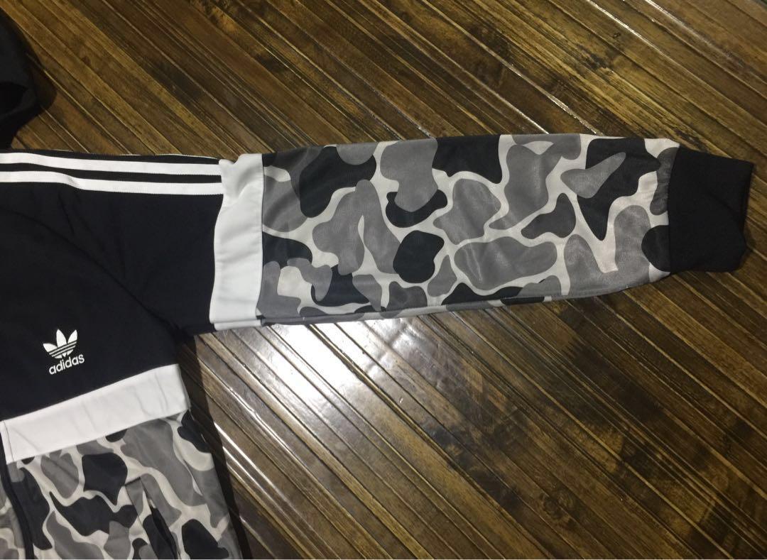 adidas originals camo itasca crew tracksuit children