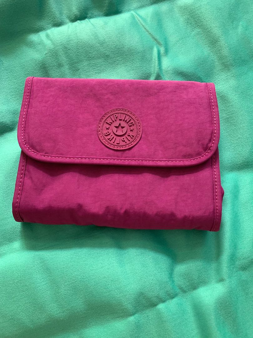 kipling travel purse