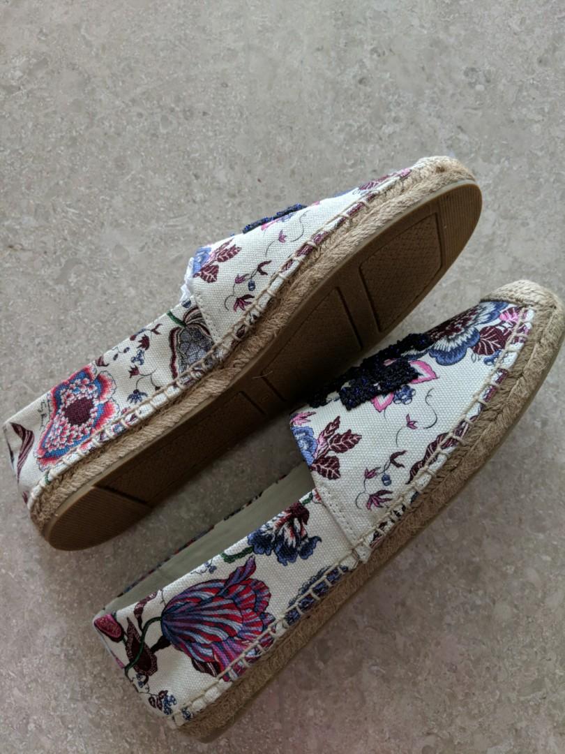 Tory burch elisa discount logo flat espadrilles