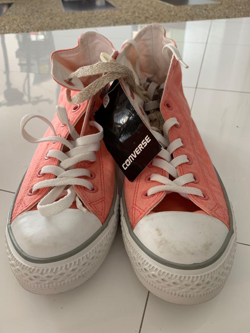 BRAND NEW CONVERSE HIGH CUT SHOES SNEAKERS SIZE EU 42, Men's Fashion,  Footwear, Sneakers on Carousell