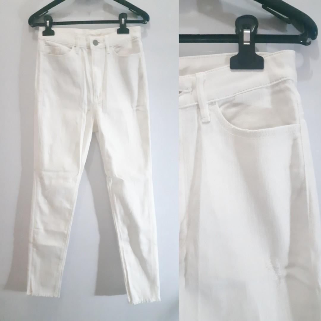 Celana Jeans Putih Uniqlo, Fesyen 