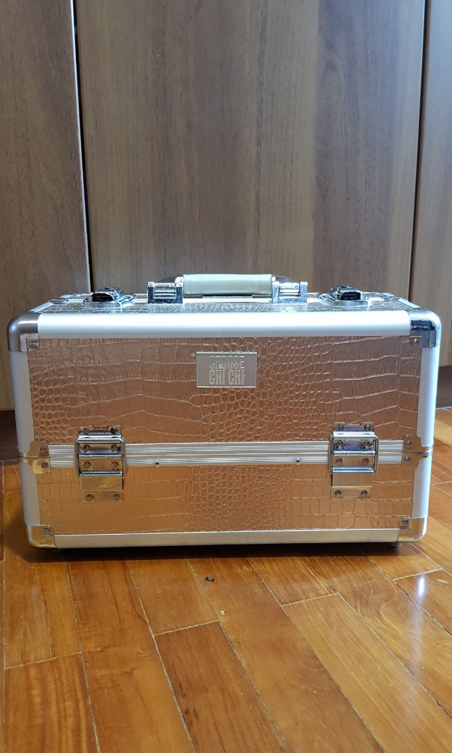 Chi Chi Make Up Case Off 65 Wuuproduction Com