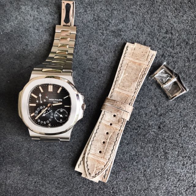 patek crocodile strap