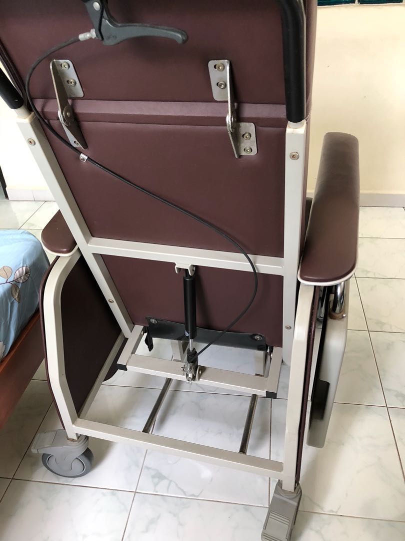 Recliner for hotsell stroke patient