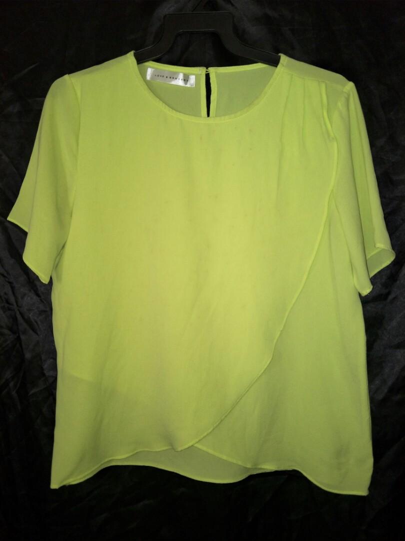 luminous yellow top