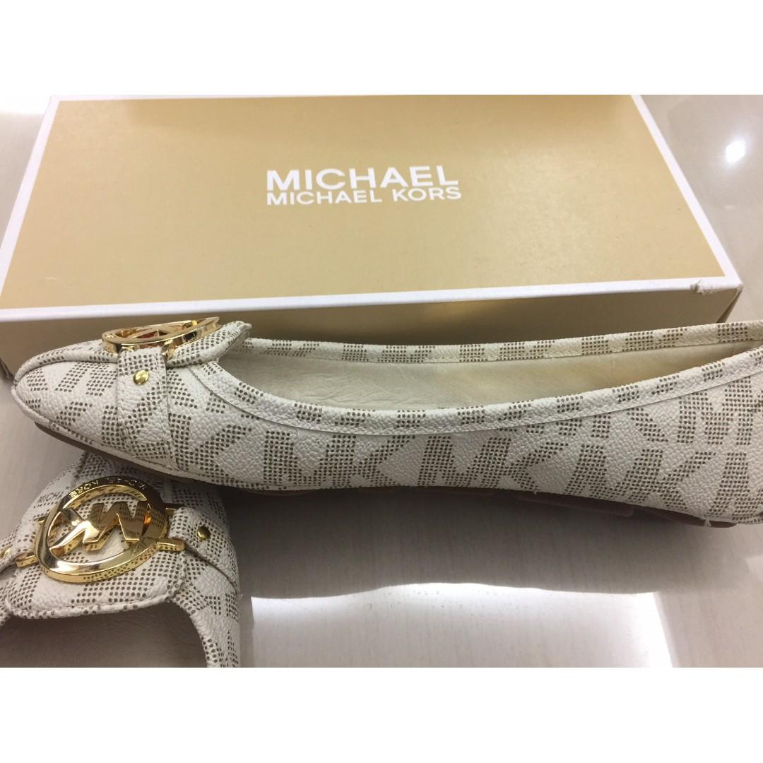 Michael Kors Flats Shoes Fulton Moccasin Signature Leather White US Size 9, Fashion, Footwear, Flats on