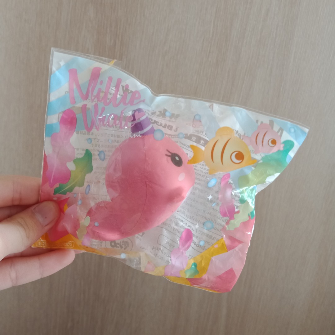 Mini millie sales the whale squishy