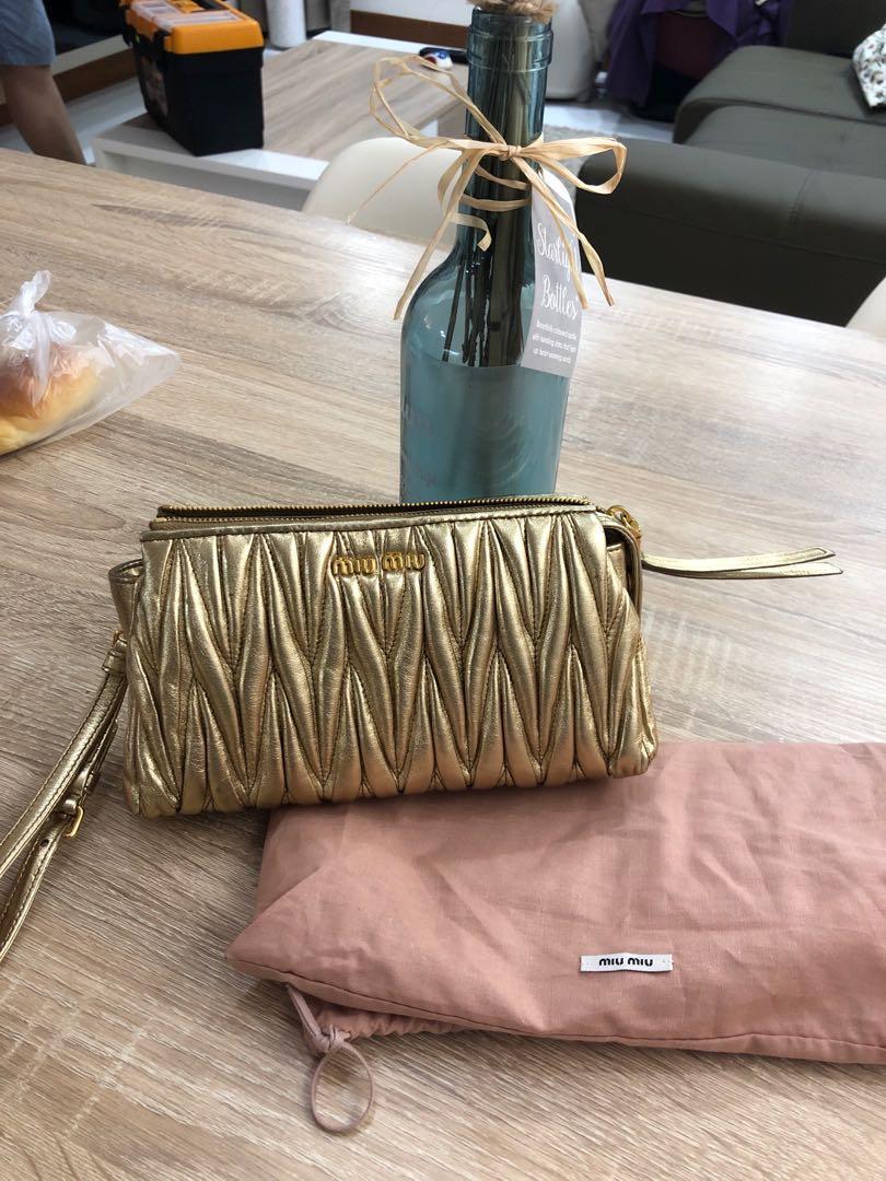 miu miu gold clutch