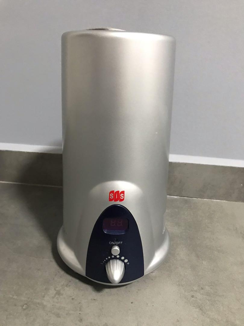 Multi function wine barrel (Category: Gardening Tools & Ornaments) located in Singapore. Submitted by chiu.siang (Listing ID 210856543, Image 1). Description: SIS multi function wine barrel to keep your wine at best temperature .