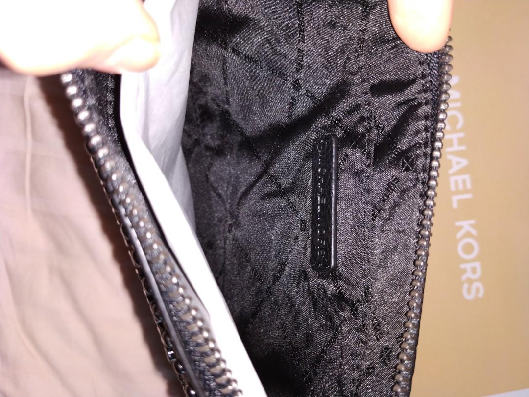 Michael kors adele best sale xl zip clutch
