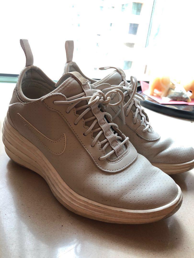 nike hidden heel trainers