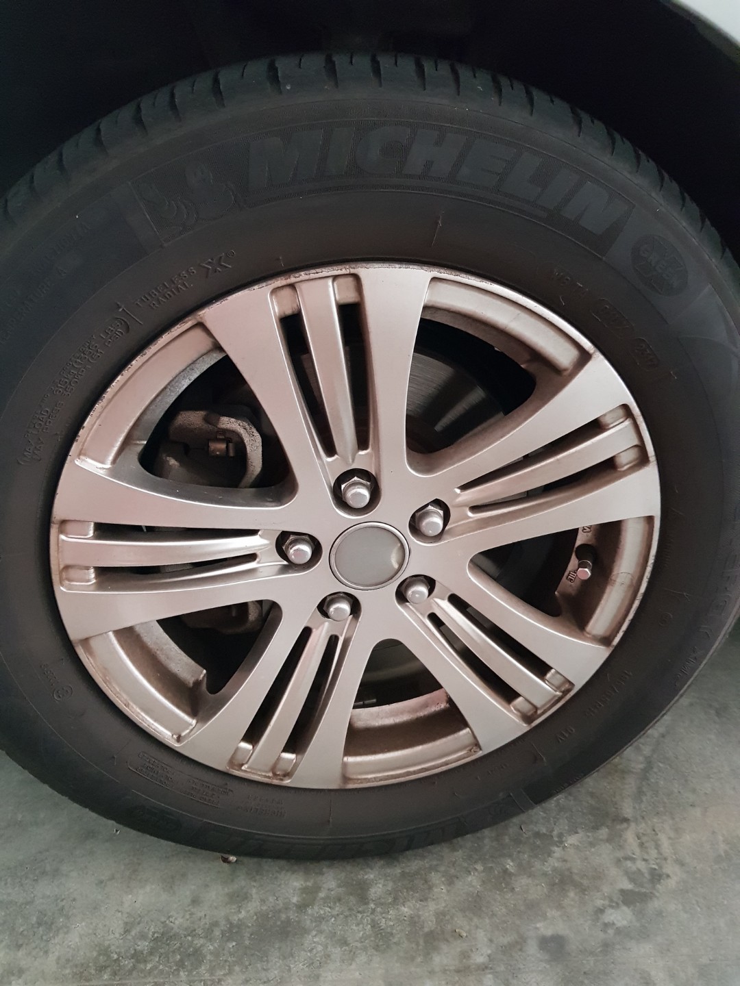 Original Toyota Altis Rims & Tyres 15