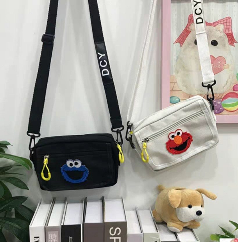 Elmo deals sling bag