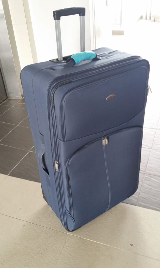 36 inch hard suitcase clearance