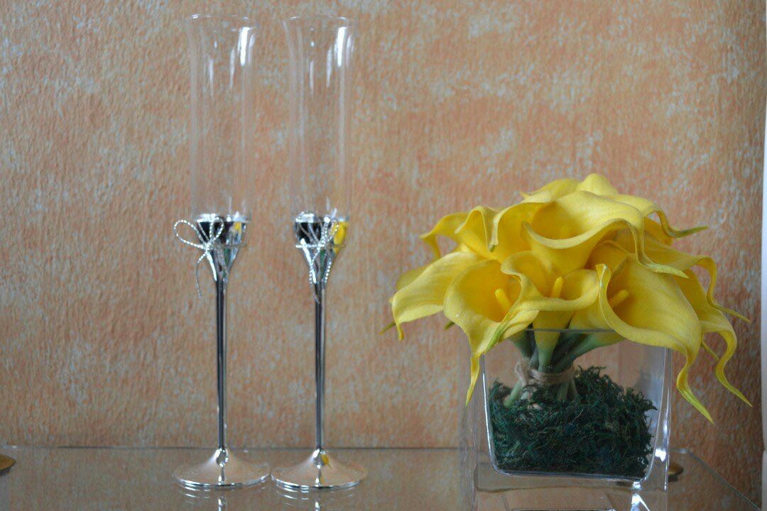 Vera Wang For Wedgwood Love Knots Champagne Flutes Luxury