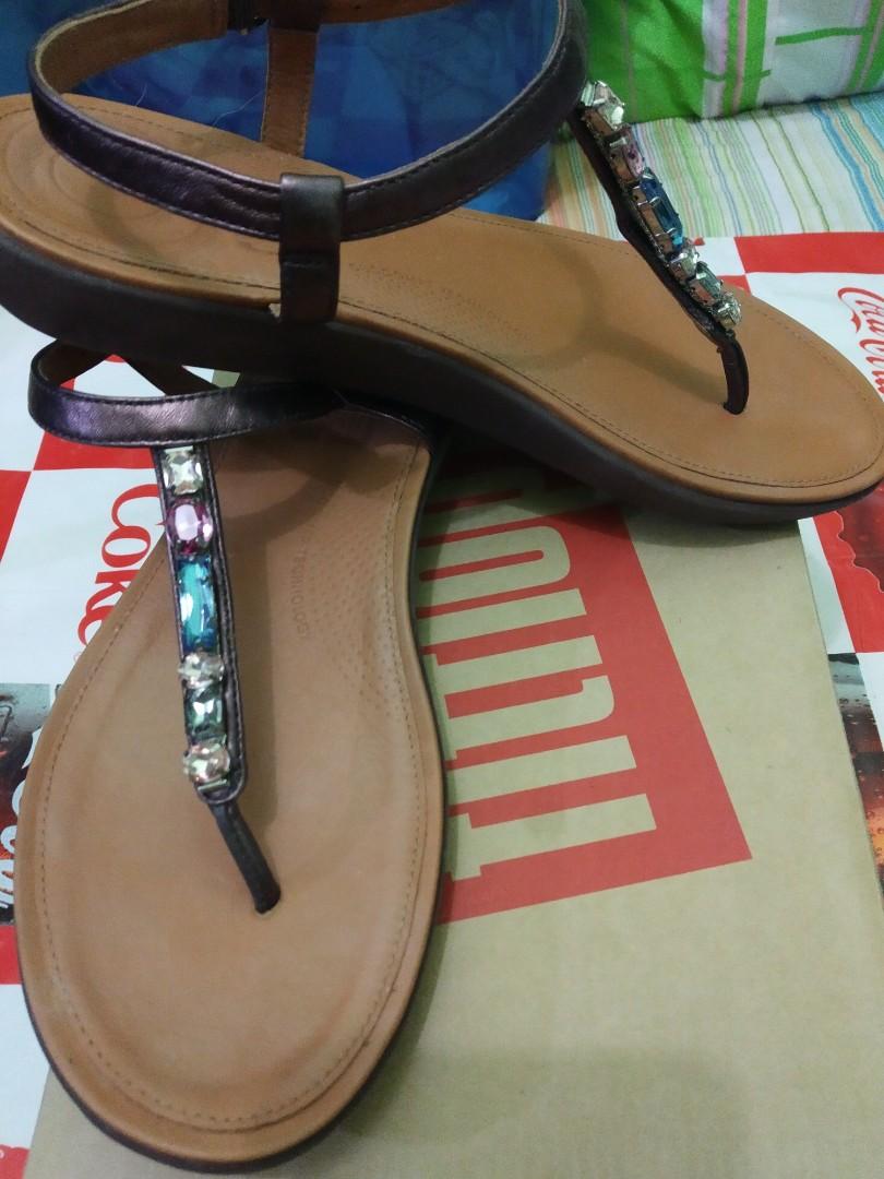 100 authentic FITFLOP TIA Bejewelled Berry