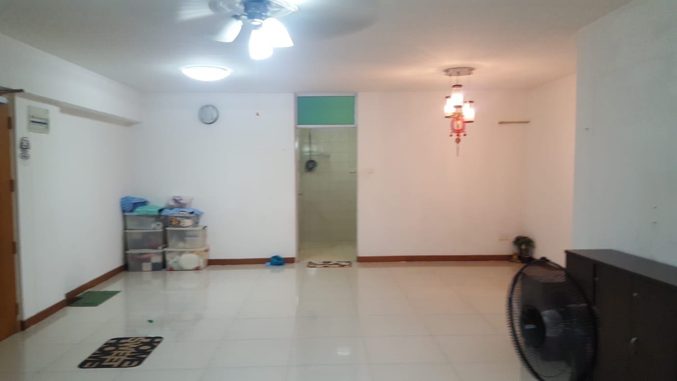 (Category: ) located in . Submitted by oceans1130 (Listing ID 211007100, Image 1). Description: .
