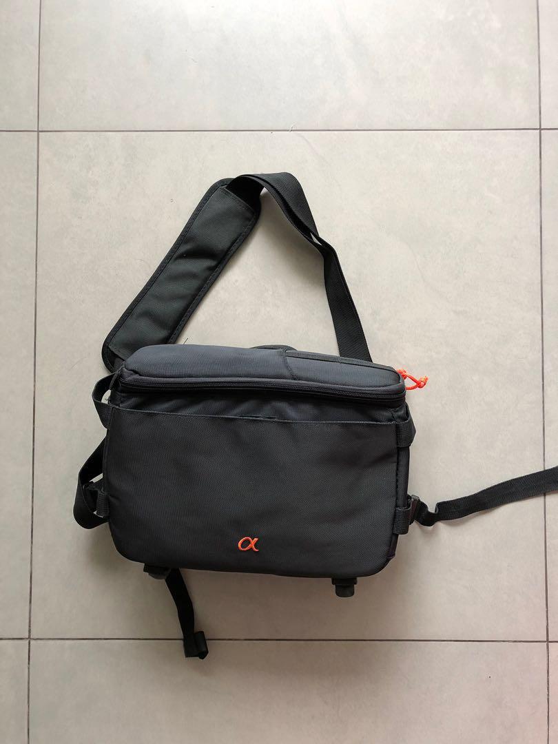 Camera Bag (Category: Camera Bags & Carriers) located in Singapore. Submitted by shen5 (Listing ID 210910474, Image 1). Description: Sony alpha camera bag.