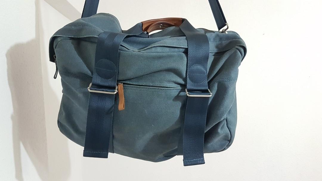 Qwstion weekender hotsell