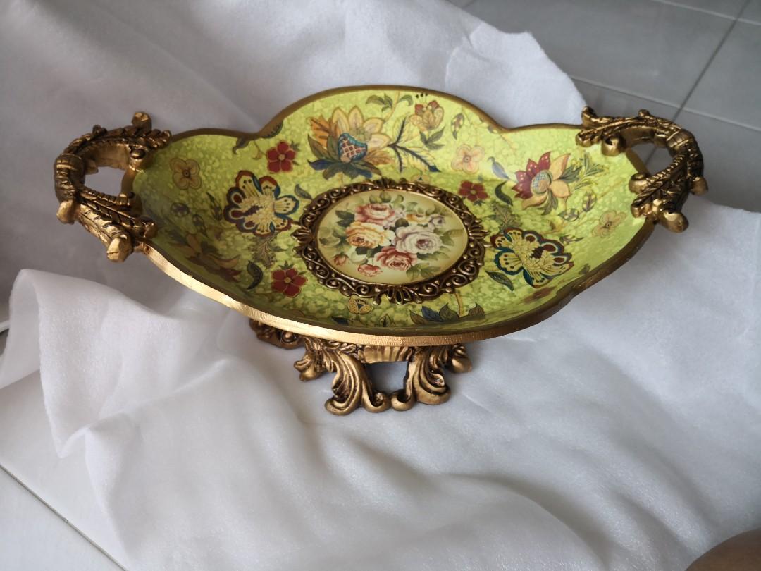 Everything else (Category: Everything Else) located in Singapore. Submitted by candyna (Listing ID 210955561, Image 1). Description: Brand new floral yaobao tray decor. Good for putting food, fruits or decor for the festive period. Brand new and unused. L 40cm H 24cm W 18cm Thank you for viewing.