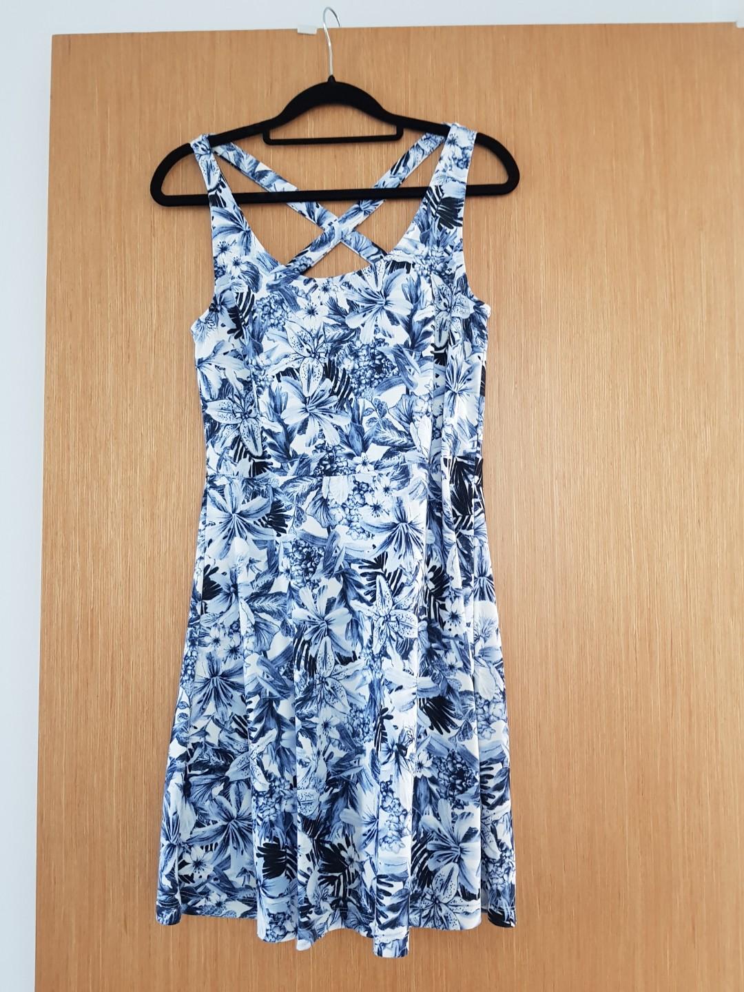 H M Blue Floral Dress Women S Fashion Clothes Dresses Skirts On Carousell