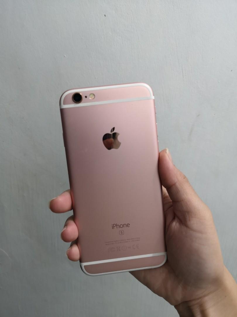 Iphone 6s RoseGold 16gb Globelocked (Category: iPhone 6 Series) located in San Mateo. Submitted by charisbacooo (Listing ID 211014346, Image 2). Description: Selling my Iphone 6s Globelocked Fresh unit just needs a new tempered glass. 98% smooth comes with Bavin Charging Cord (original charger was lost) NO Earpods being used by my mom na 😅 Box with same IMEI code I was the first owner of this phone. Loved and well taken care of but I have a new 