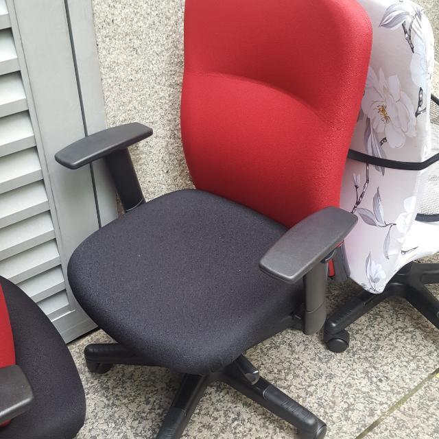 Nice Office Chair With Arm 50 No Arm 30 Call To Order Furniture Shelves Drawers On Carousell
