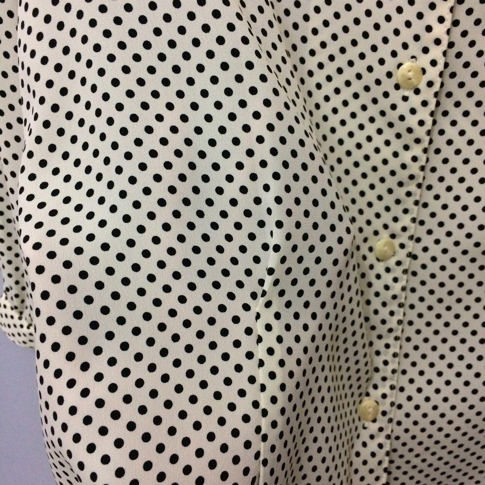 Preloved Baju Kemeja Wanita Bahan Sifon  Motif Polkadot 