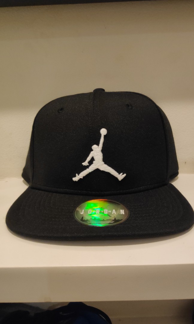 topi air jordan original