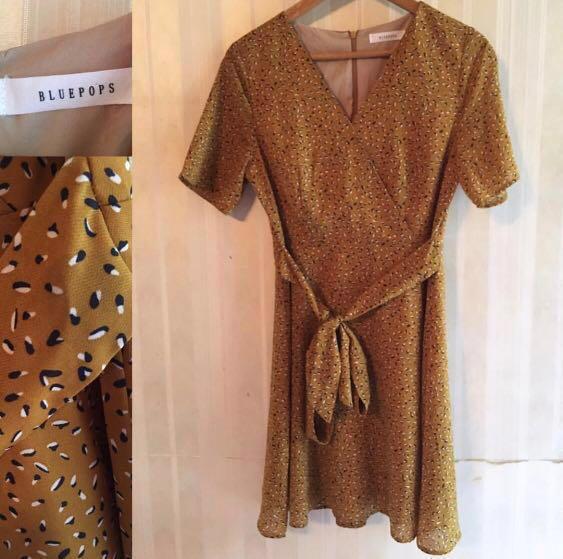 Vintage Mustard Dress (Category: Dresses) located in Cebu City. Submitted by kimeeeeeeh (Listing ID 163193654, Image 1). Description: Rfs: too big for me.